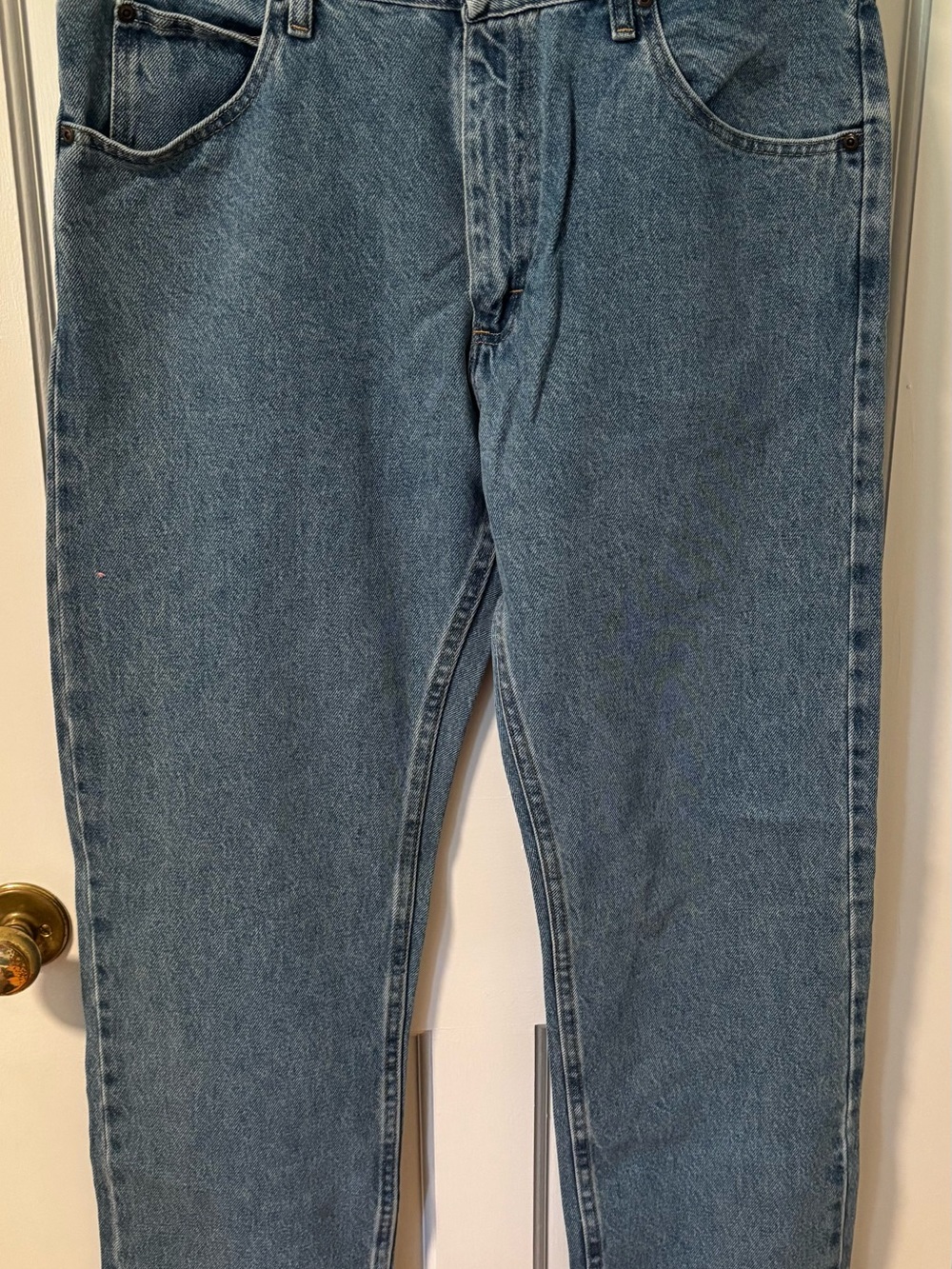 Wrangler Men's Light Blue Relaxed Fit Denim Jeans
